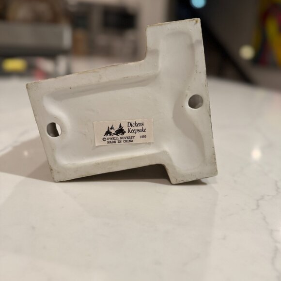 DICKENS KEEPSAKE Two-Steeple Cathedral Village - Picture 9 of 9